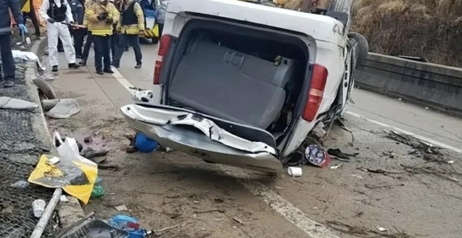 甘肃武威发生交通事故致8死3伤