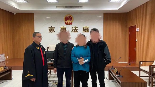 男子酒后放火烧了自家房屋被判刑