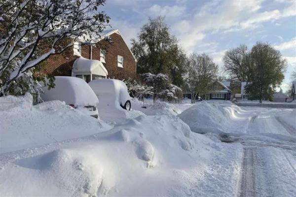 不是东北！山东这俩城市为啥要“雪中刨车”？