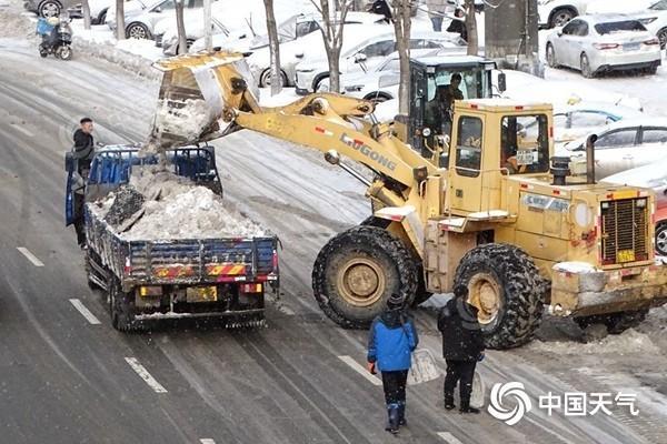 冷空气组团来袭 北方多地冷如三九 江淮一夜入寒冬